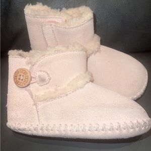 4/5c Pink Soft Bottom Ugg Boots. Slightly Worn